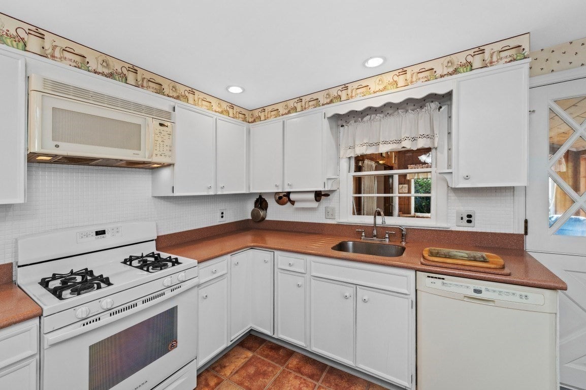 78 Spring View Dr, Lynn, MA, 78 Spring View Dr, Lynn, MA Photo #7