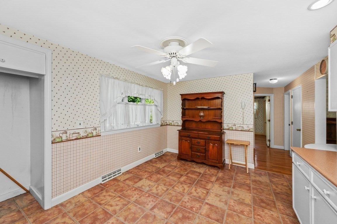 78 Spring View Dr, Lynn, MA, 78 Spring View Dr, Lynn, MA Photo #8