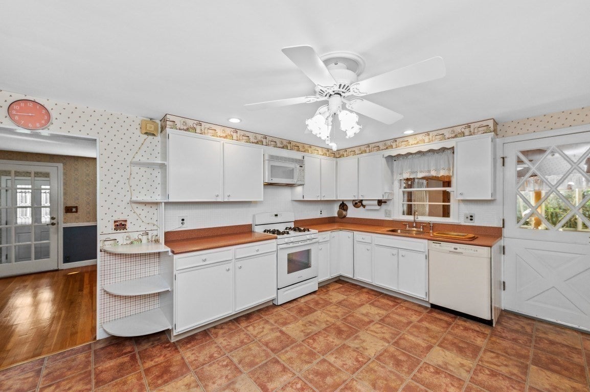 78 Spring View Dr, Lynn, MA, 78 Spring View Dr, Lynn, MA Photo #6