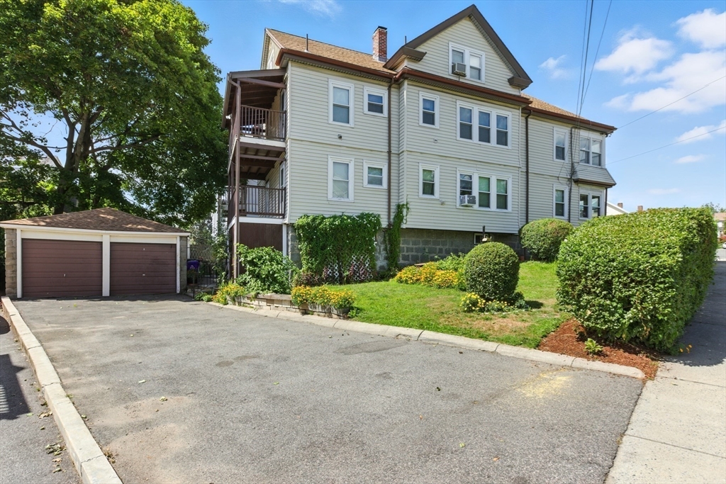 65-67 Gallivan Blvd