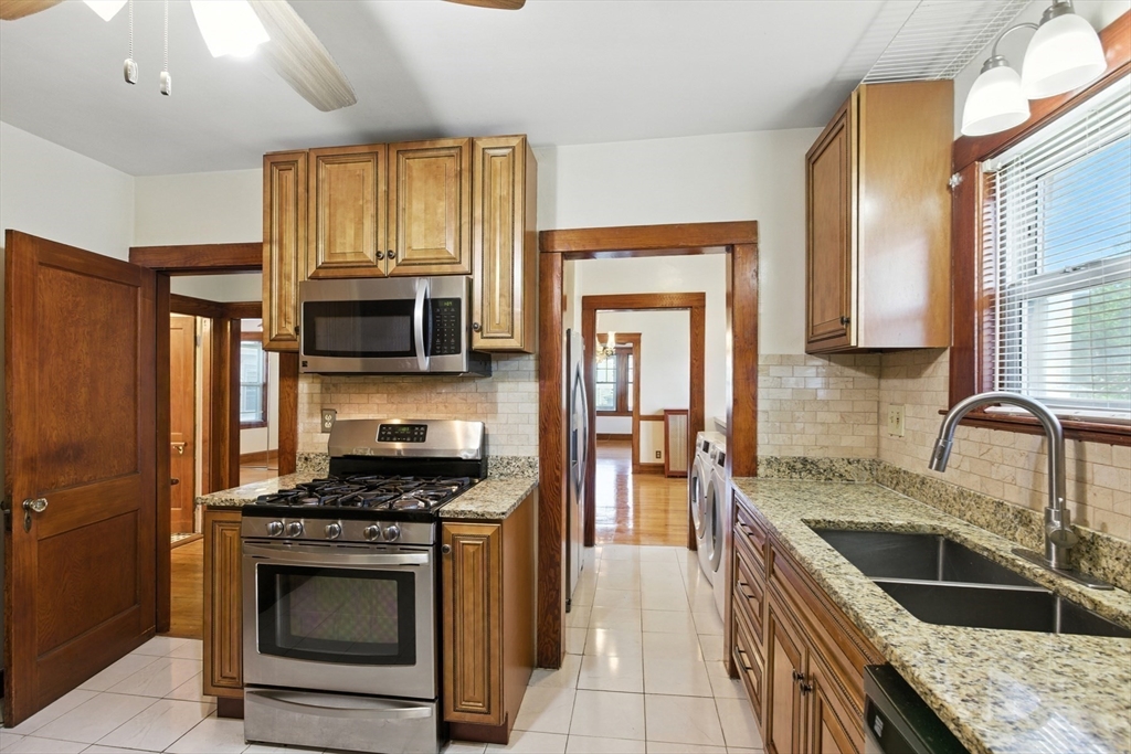 65-67 Gallivan Blvd