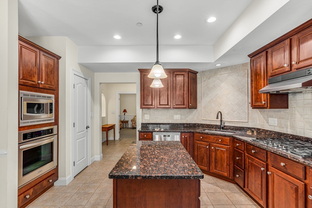 711 Eagles Nest Way 711