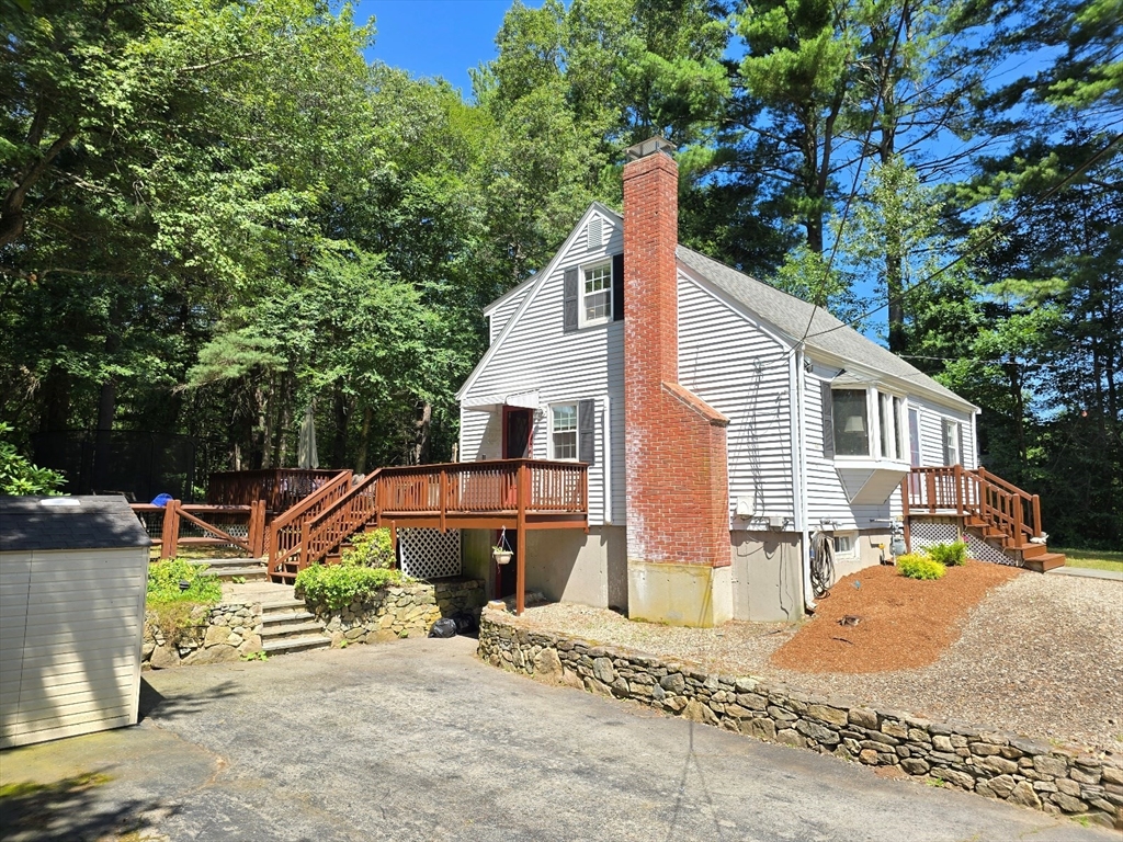 84 Pine Hill Rd