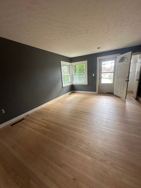 Photo of 257 June St #1, Worcester, MA 01602 (MLS # 73463361)