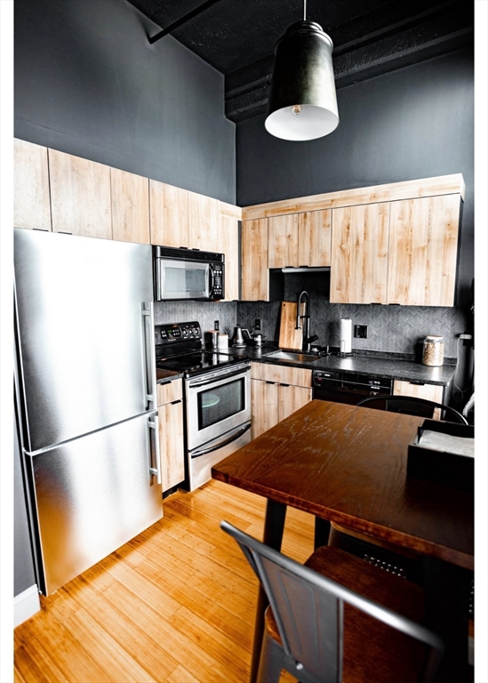 320 West Second 403