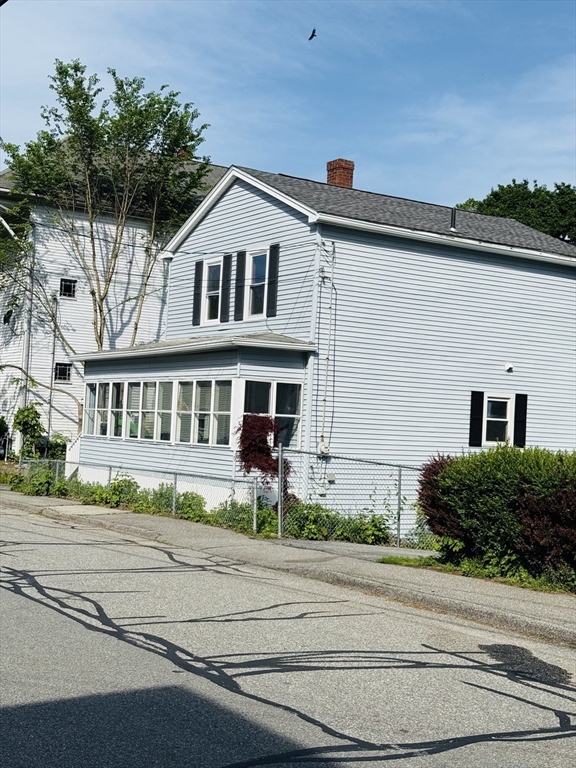 13 Goddard St