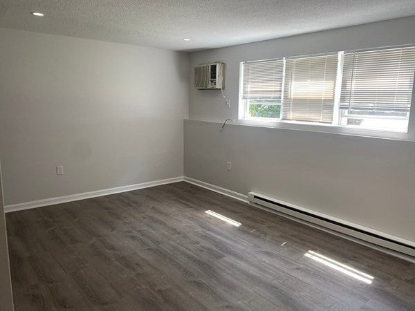 Photo of 75 Vine ST, Saugus, MA