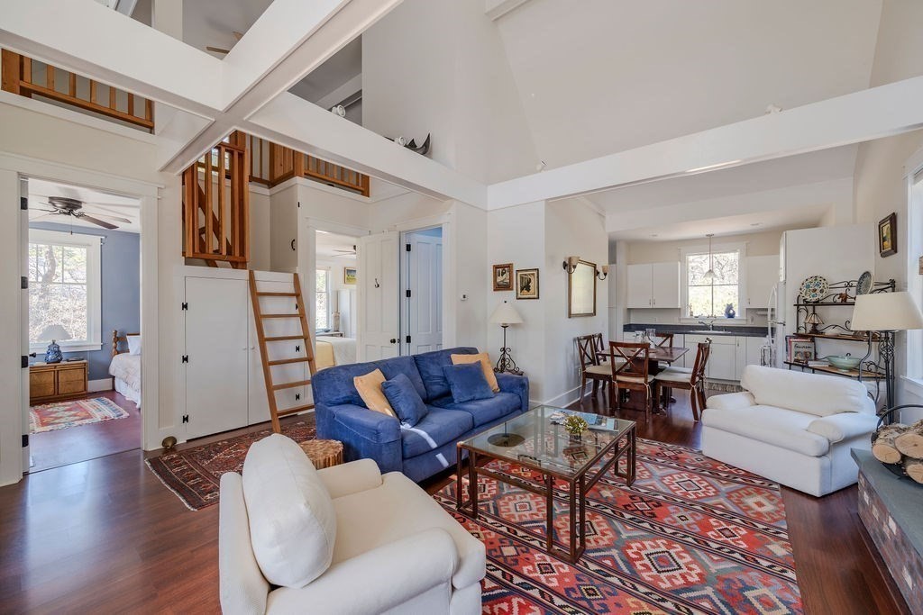 43 South Highland Rd