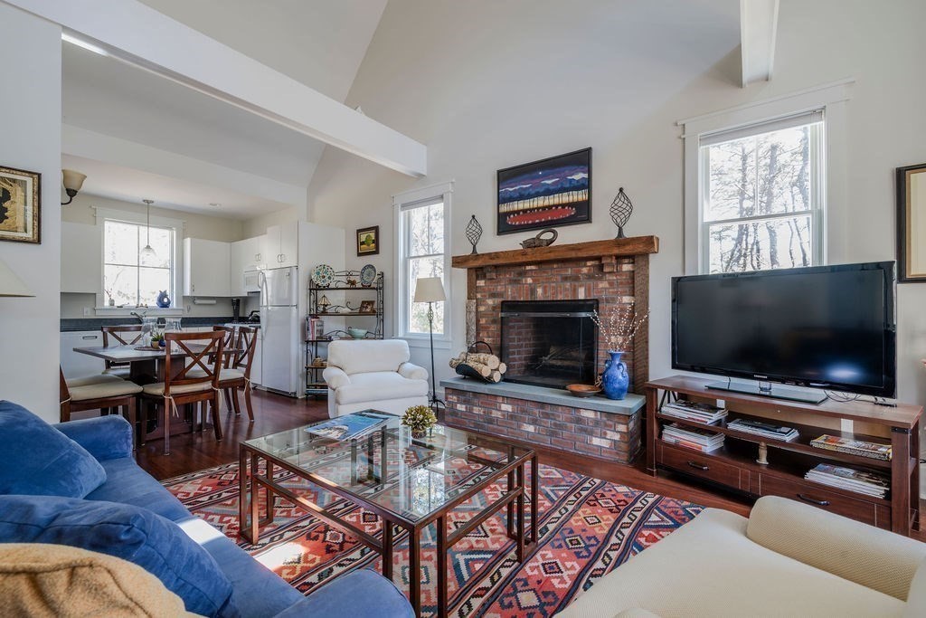 43 South Highland Rd