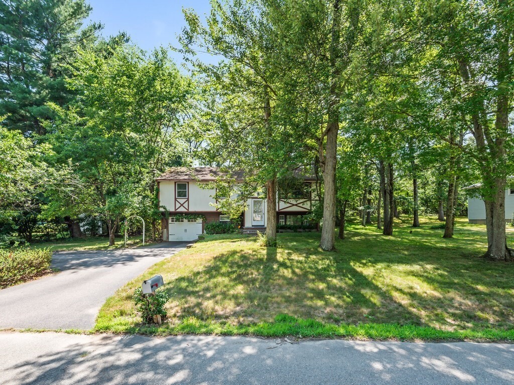 126 Bayberry Rd