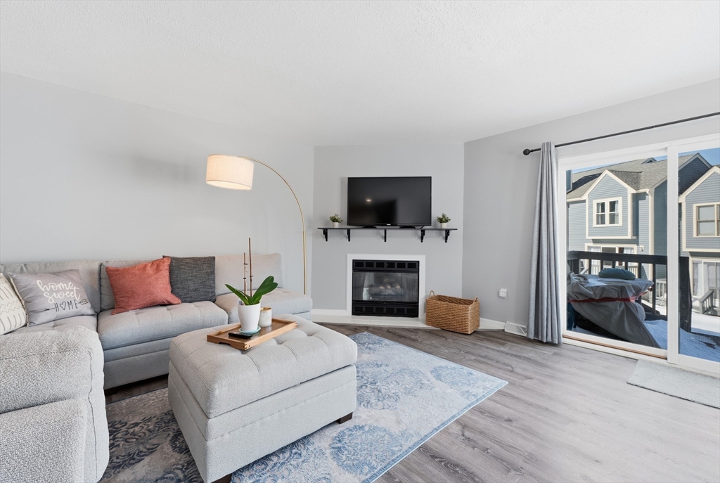 34 Boulderbrook Dr 34