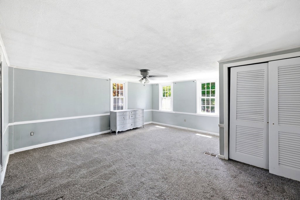 1572 Main Rd, Granville, MA Photo #16