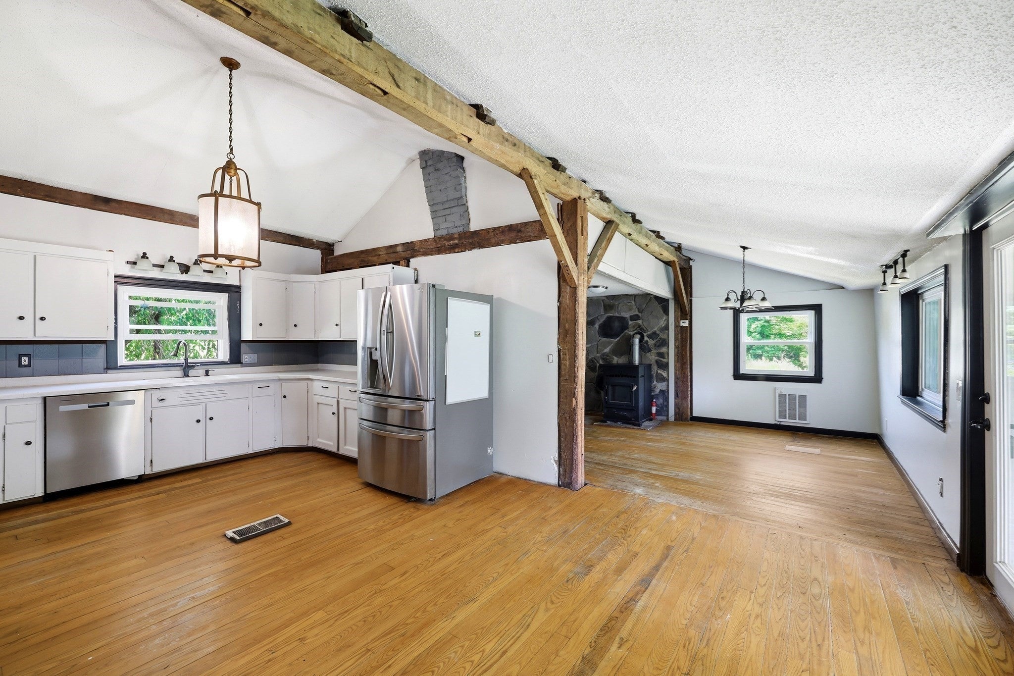 1572 Main Rd, Granville, MA, 1572 Main Rd, Granville, MA Photo #3