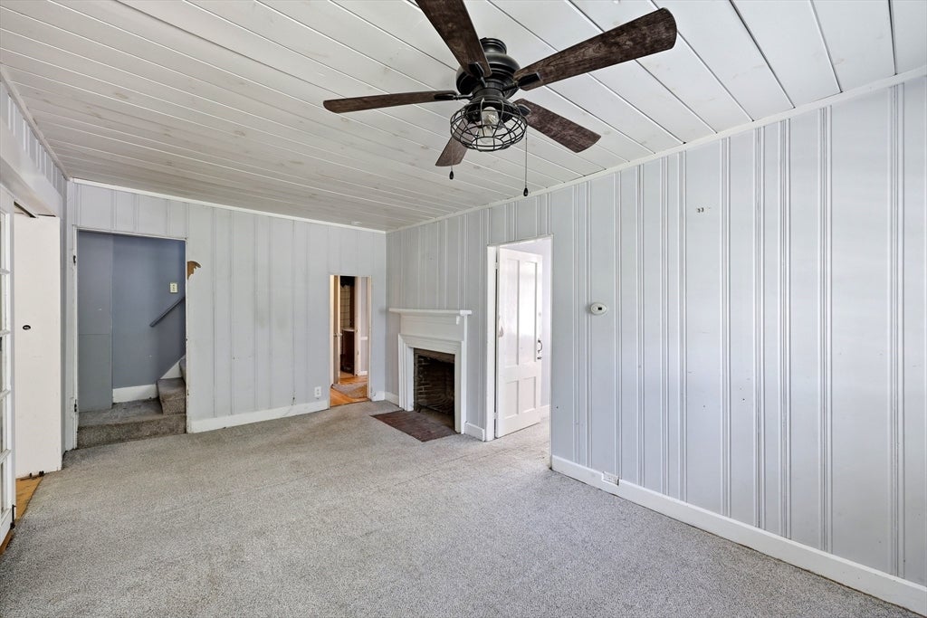 1572 Main Rd, Granville, MA Photo #11