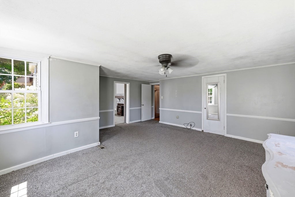 1572 Main Rd, Granville, MA Photo #18