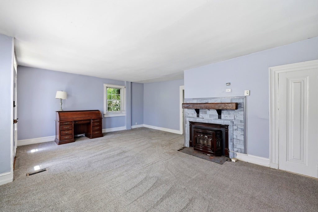1572 Main Rd, Granville, MA Photo #15