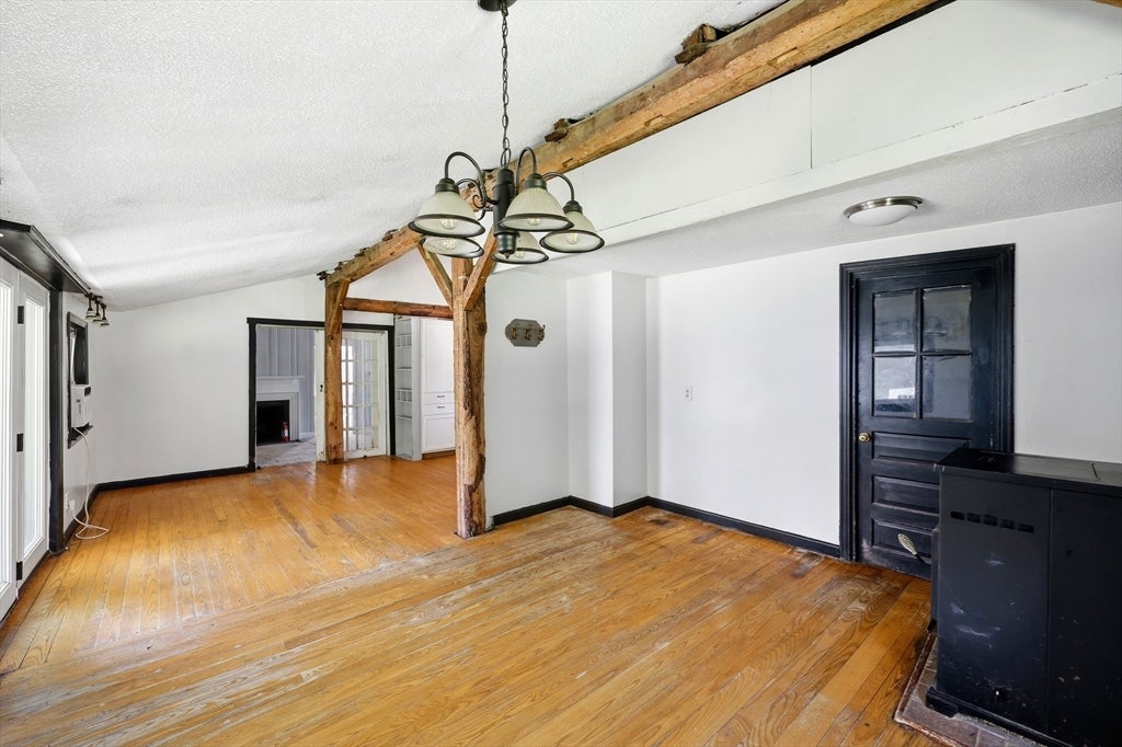 1572 Main Rd, Granville, MA Photo #6