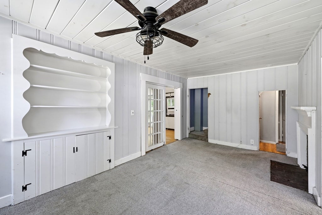 1572 Main Rd, Granville, MA Photo #12