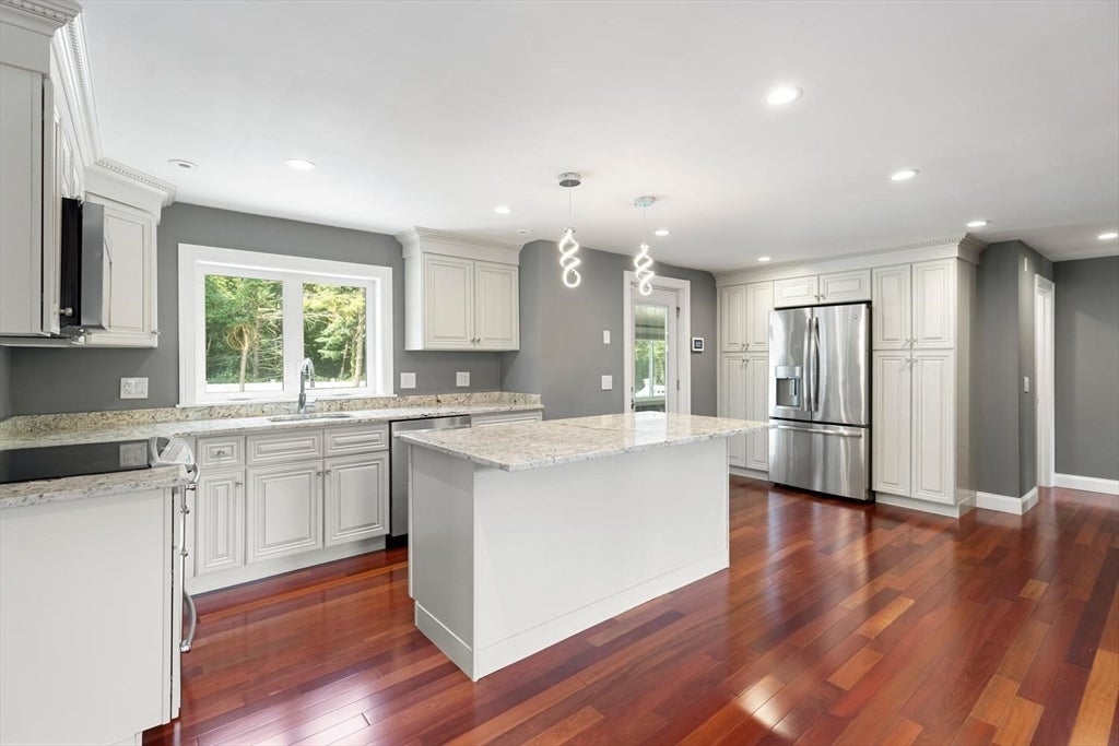 90 Strawberry Lane, Abington, MA, 90 Strawberry Lane, Abington, MA Photo #5