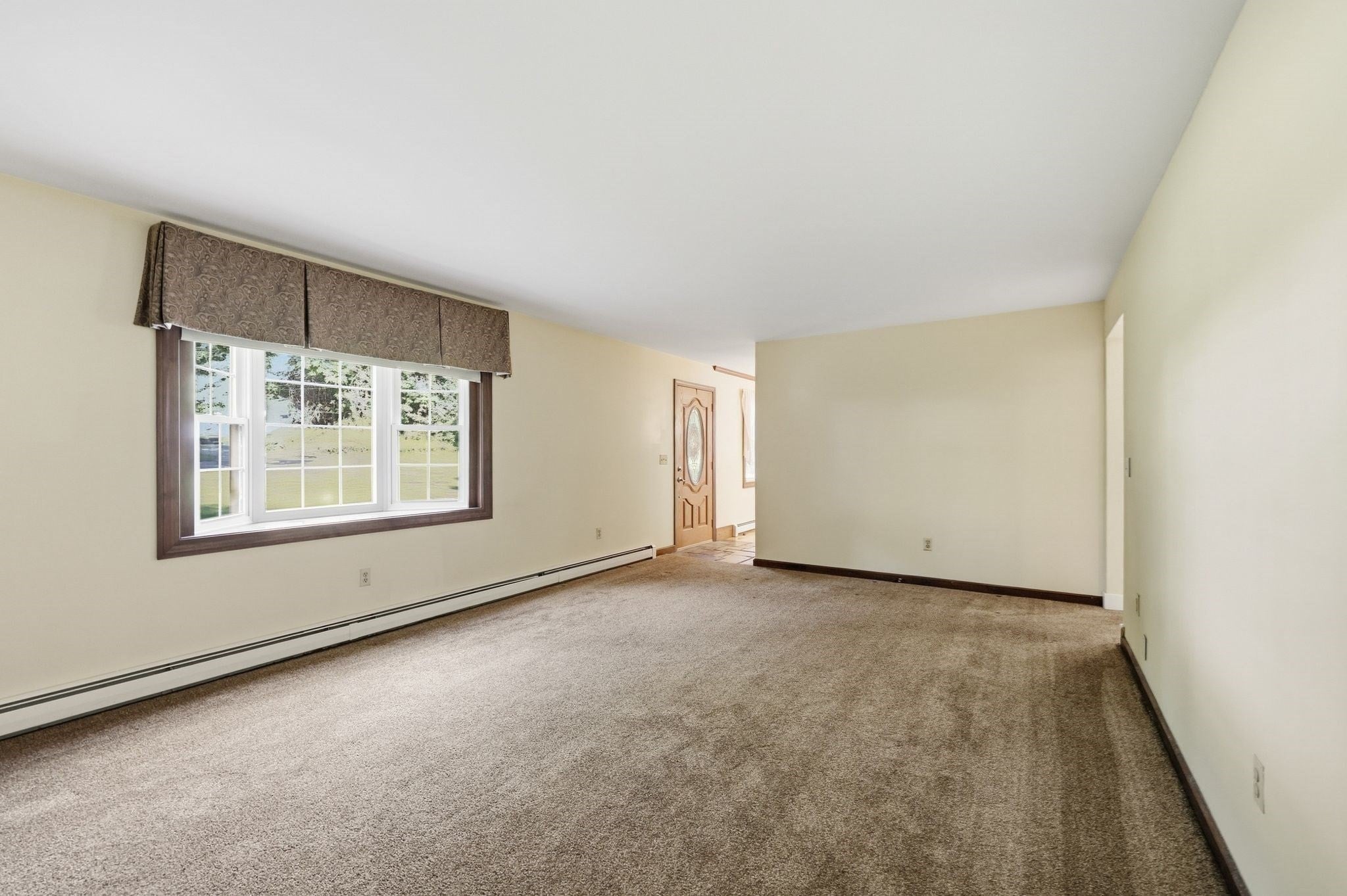 330 Ventura St, Ludlow, MA Photo #17