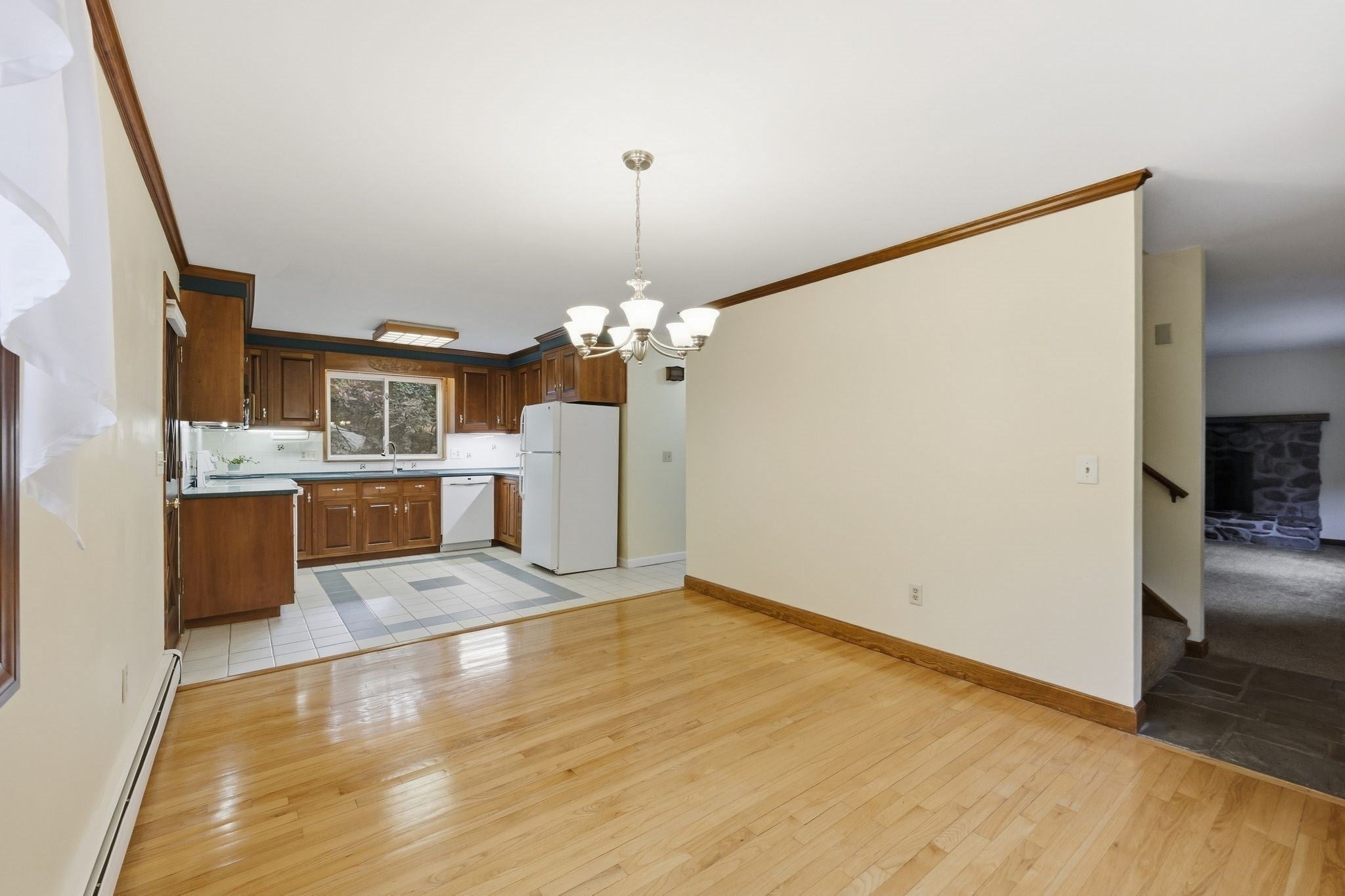 330 Ventura St, Ludlow, MA Photo #14