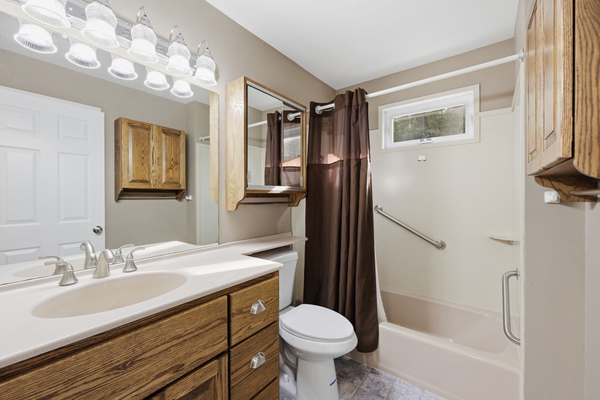 330 Ventura St, Ludlow, MA Photo #21