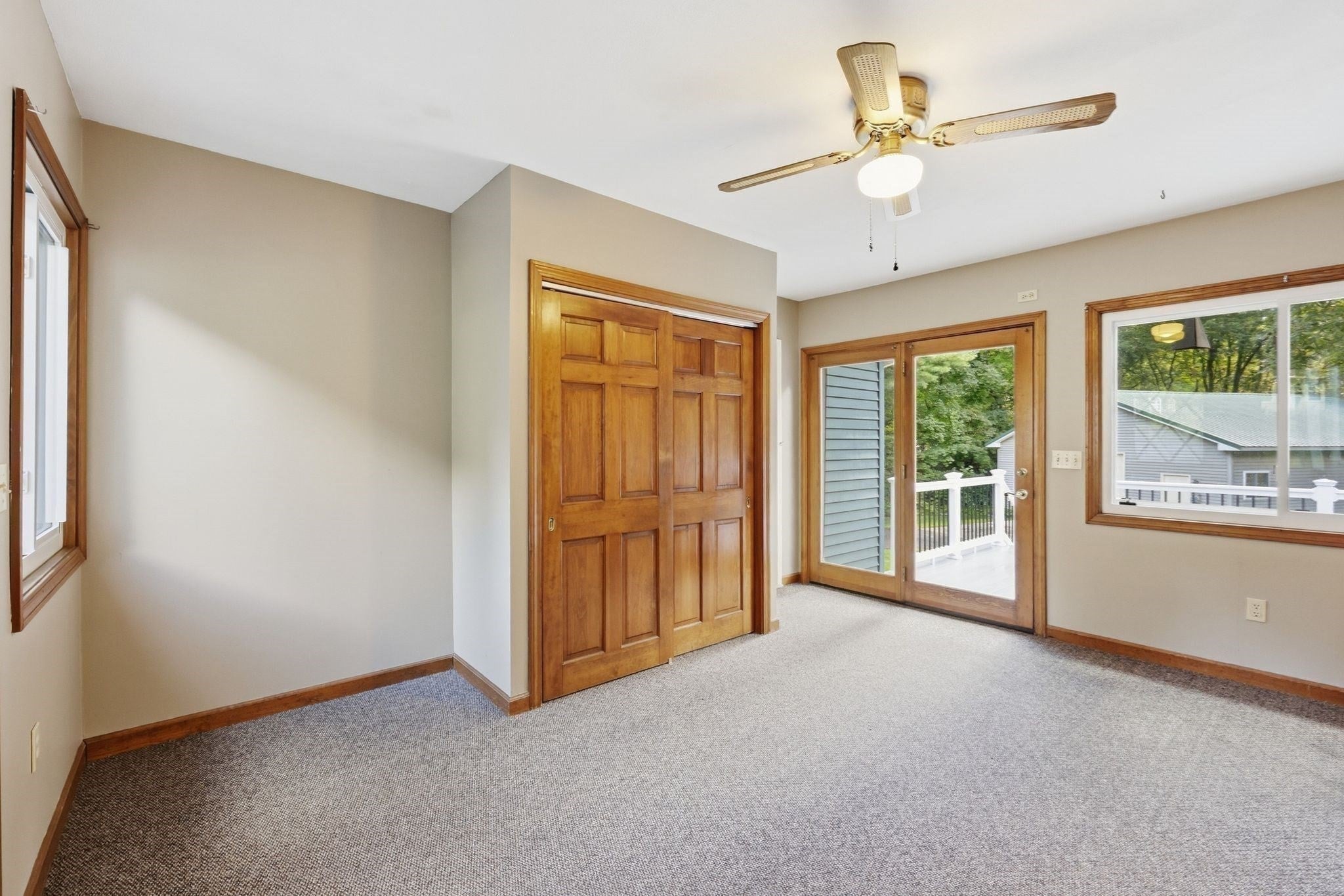 330 Ventura St, Ludlow, MA Photo #30