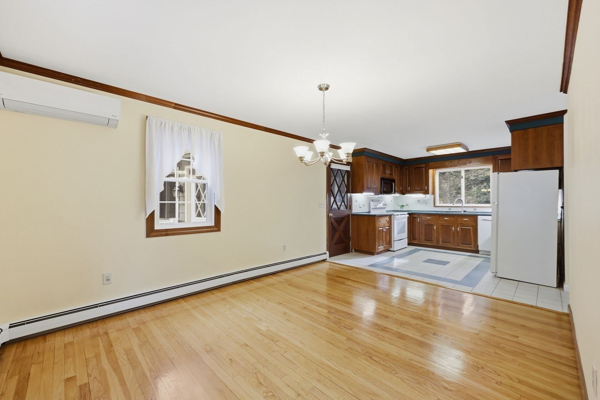 330 Ventura St, Ludlow, MA Photo #15