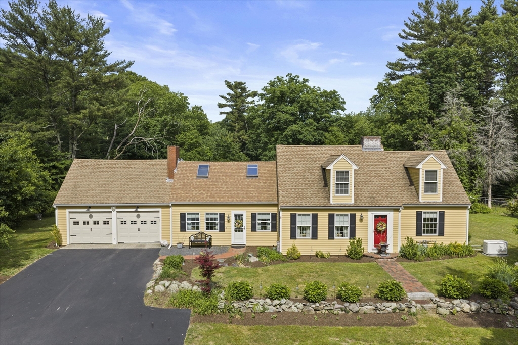205 W Elm St