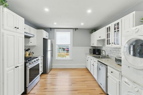 35 Locust St 3 Danvers MA 01923