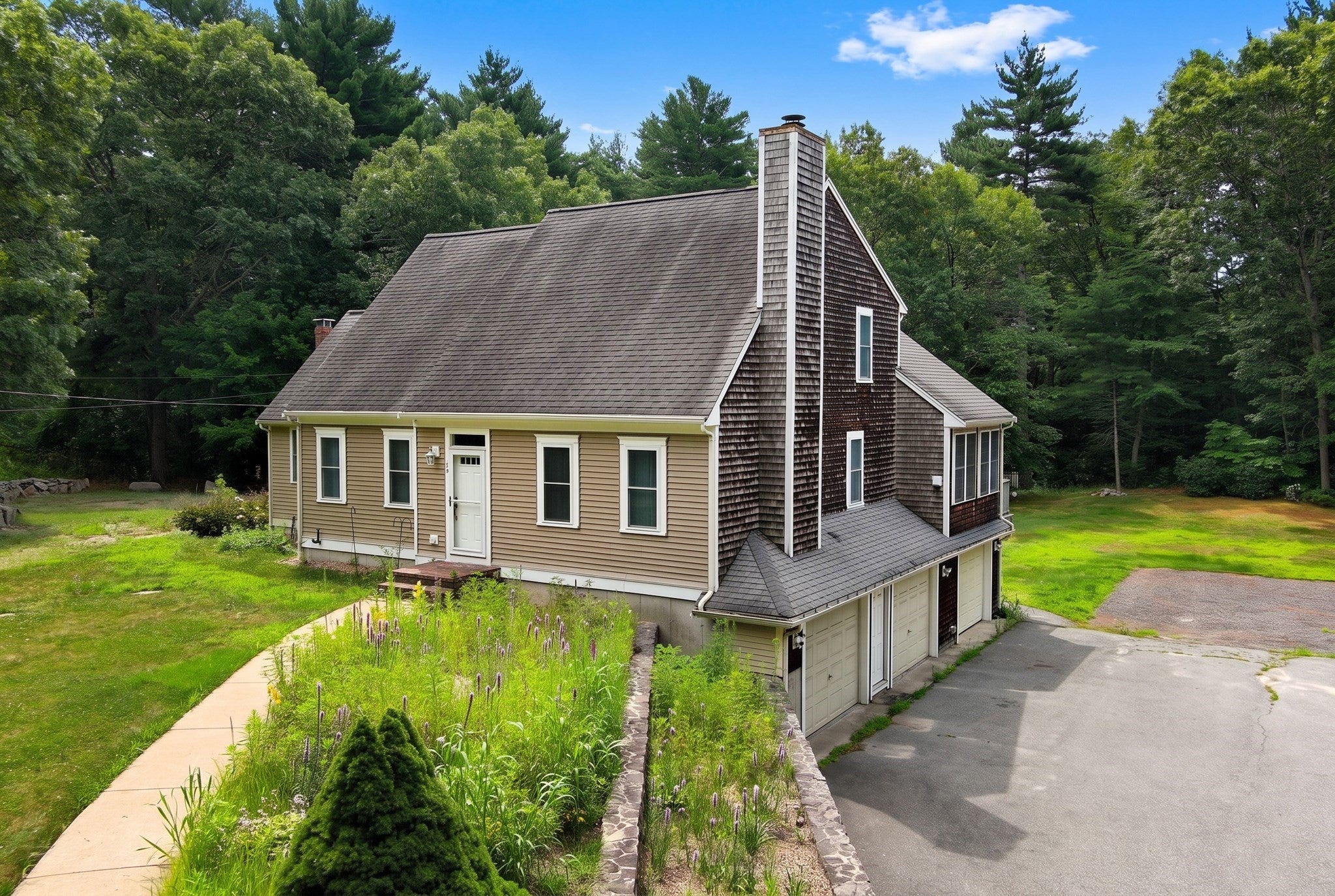 42 Clear Pond Road