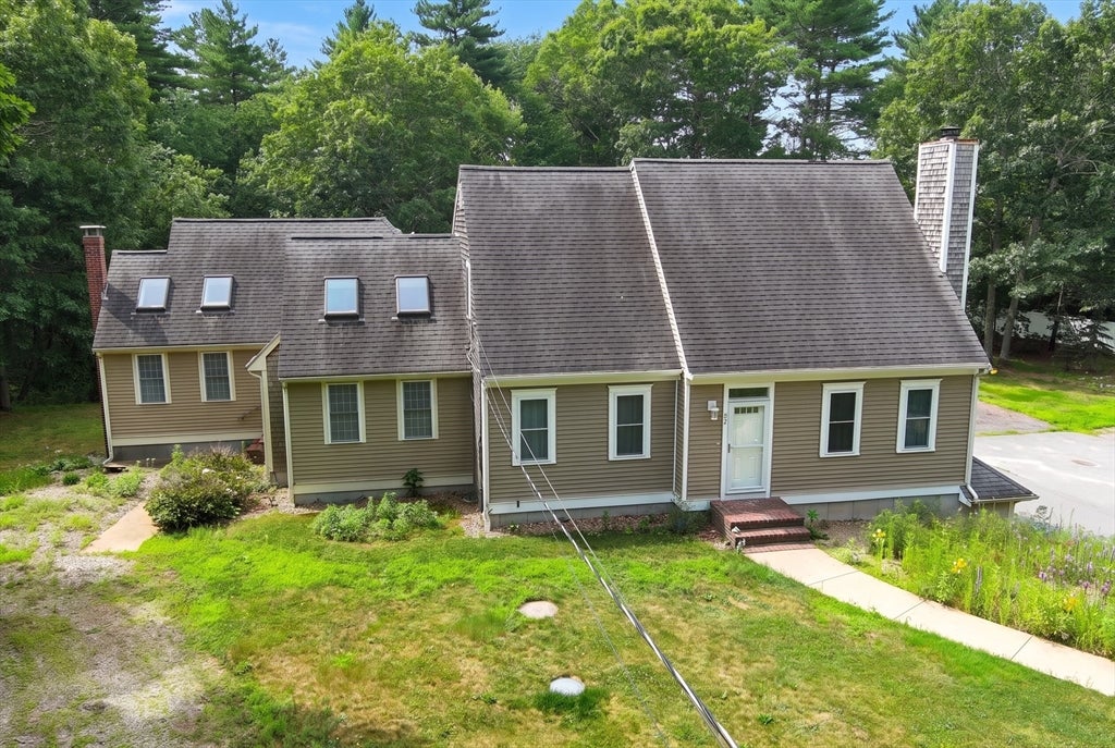 42 Clear Pond Road