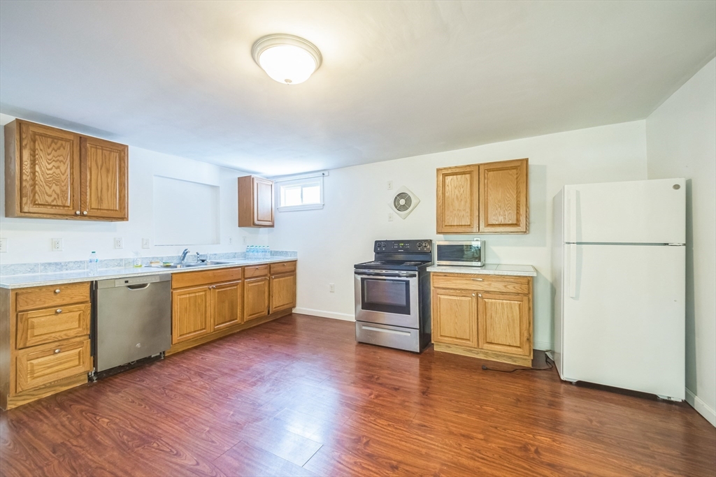31 Forest Ave