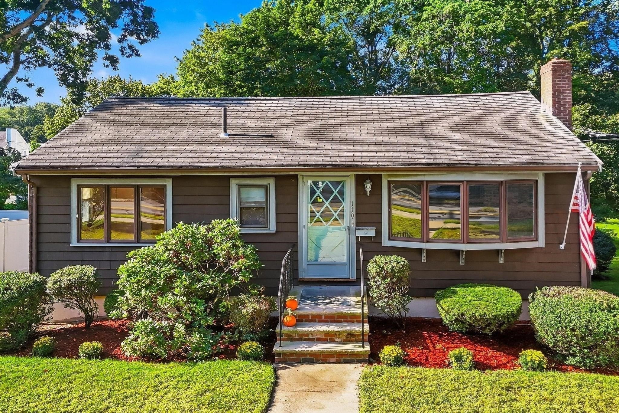 Photo of 119 School Street, Woburn, MA