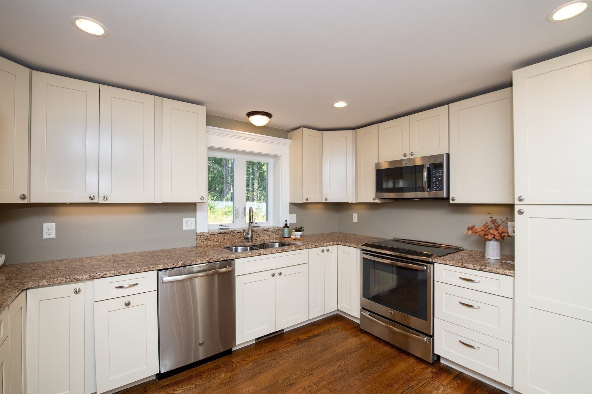 46 Bennett Rd, Rochester, MA, 46 Bennett Rd, Rochester, MA Photo #6
