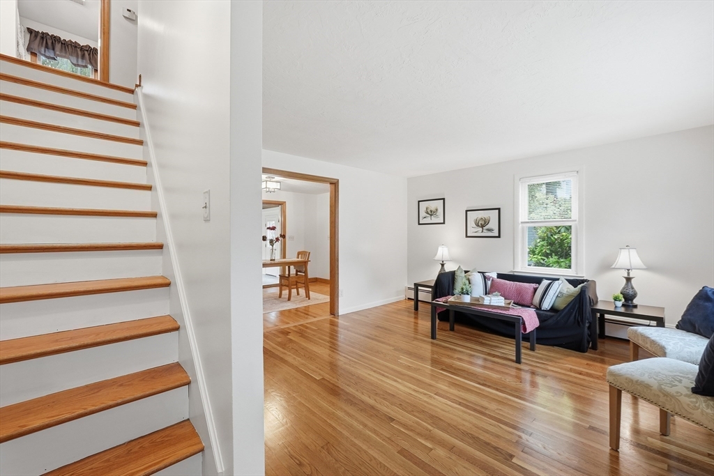4 Orient Street