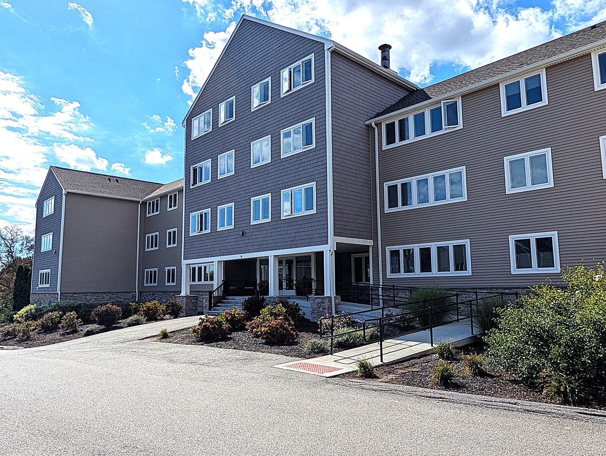 36 Dunham Rd #402, Beverly, MA, 36 Dunham Rd #402, Beverly, MA Photo #1
