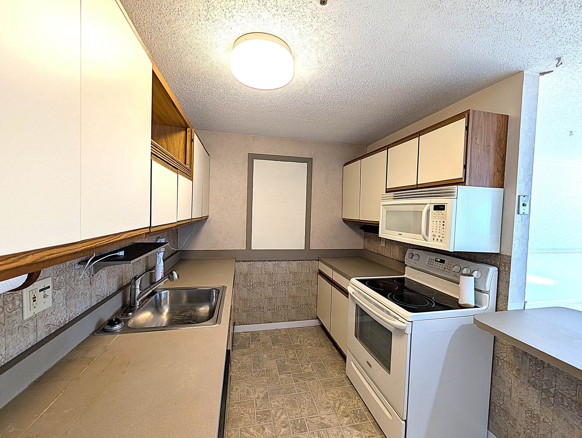 36 Dunham Rd #402, Beverly, MA, 36 Dunham Rd #402, Beverly, MA Photo #8