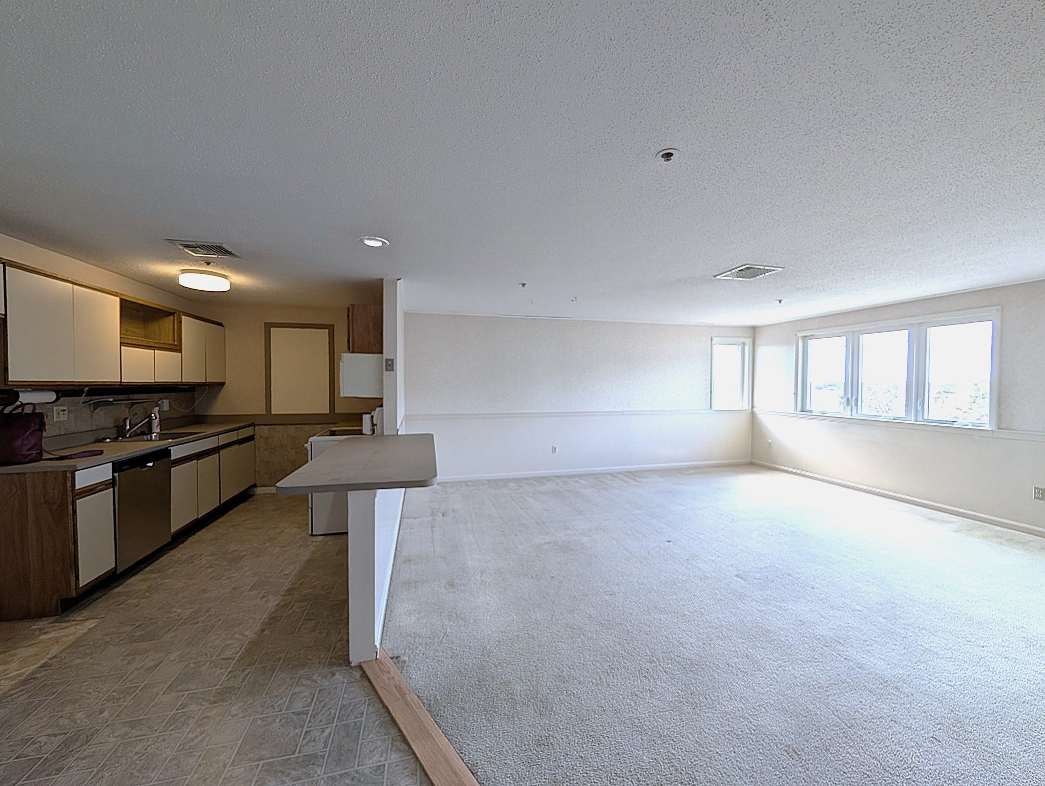 36 Dunham Rd #402, Beverly, MA, 36 Dunham Rd #402, Beverly, MA Photo #25