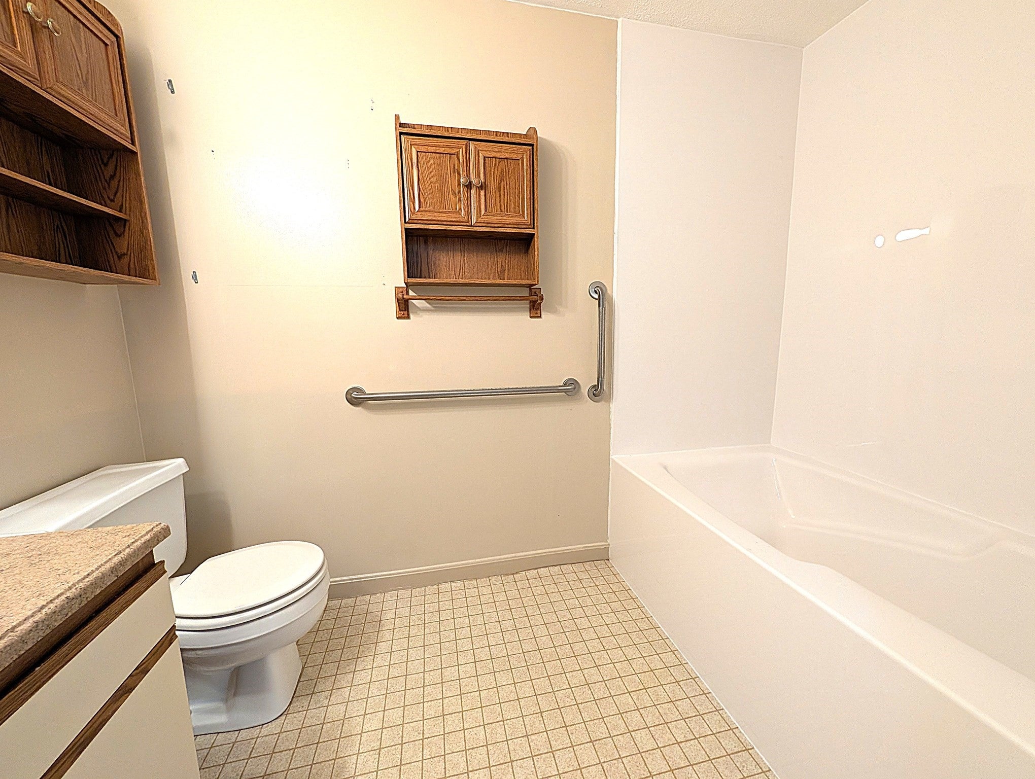 36 Dunham Rd #402, Beverly, MA, 36 Dunham Rd #402, Beverly, MA Photo #37
