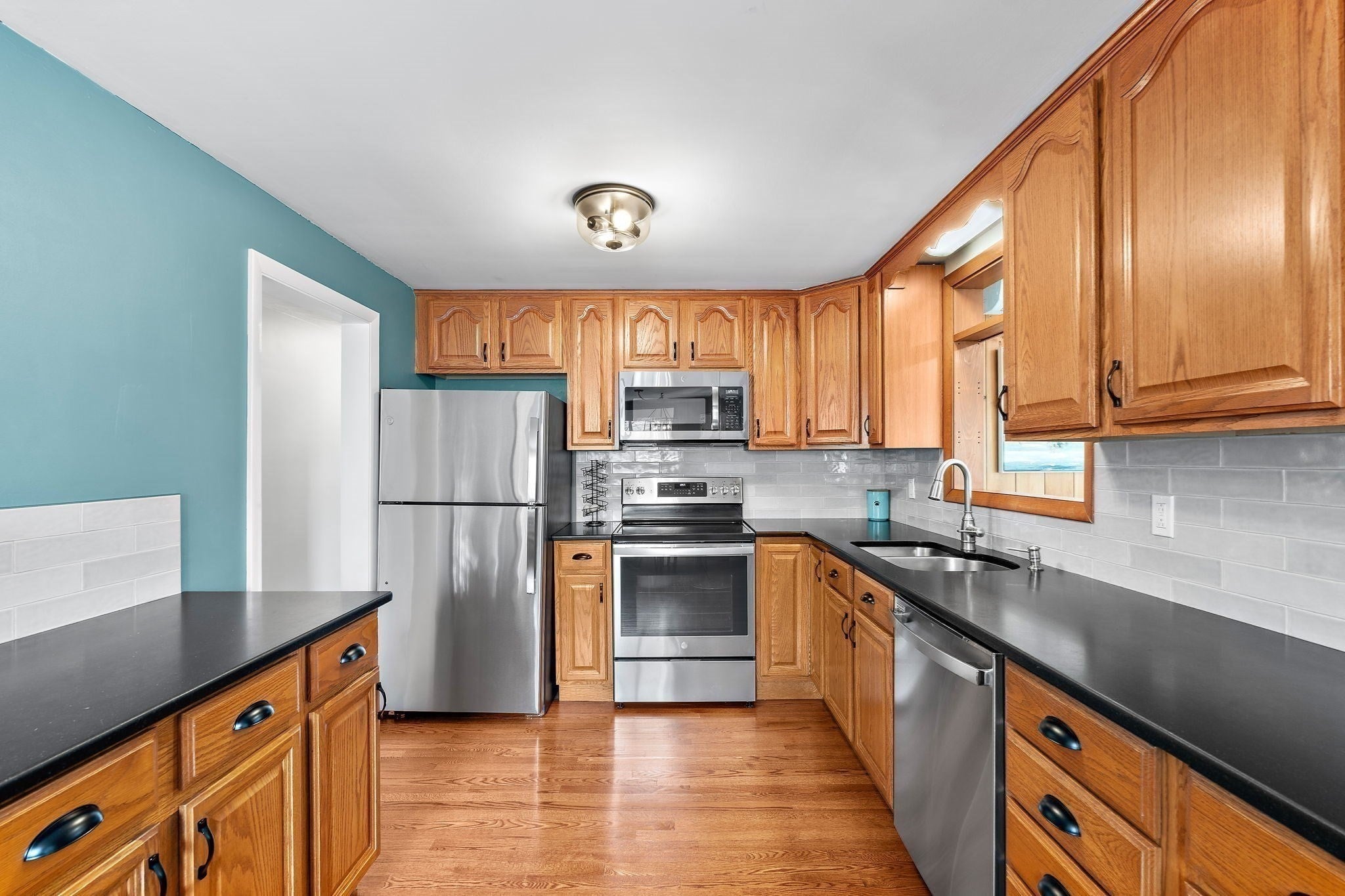 82 Edsel Road