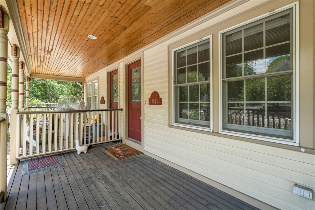 1844 Main St 1