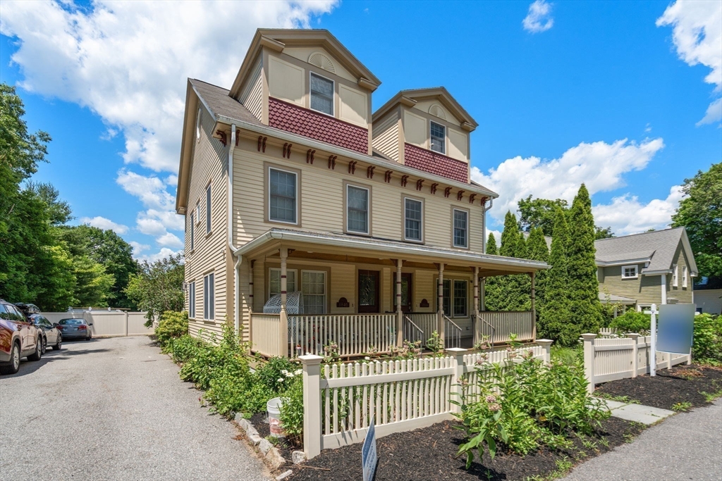 1844 Main St 1