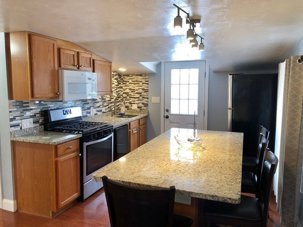 Photo of 14 Union St, Quincy, MA