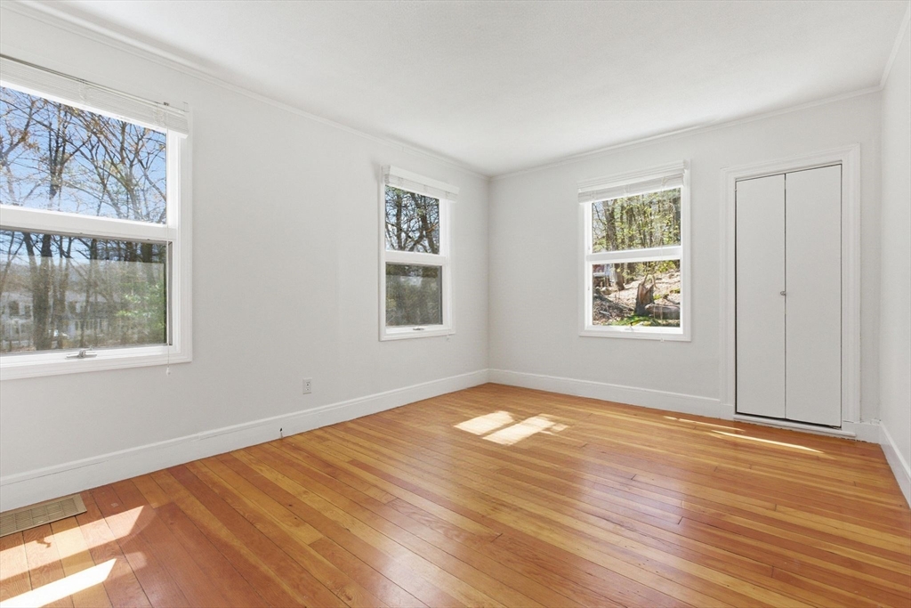 10 Avila Rd, Billerica, MA Photo #17