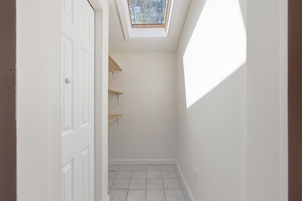 10 Avila Rd, Billerica, MA Photo #15