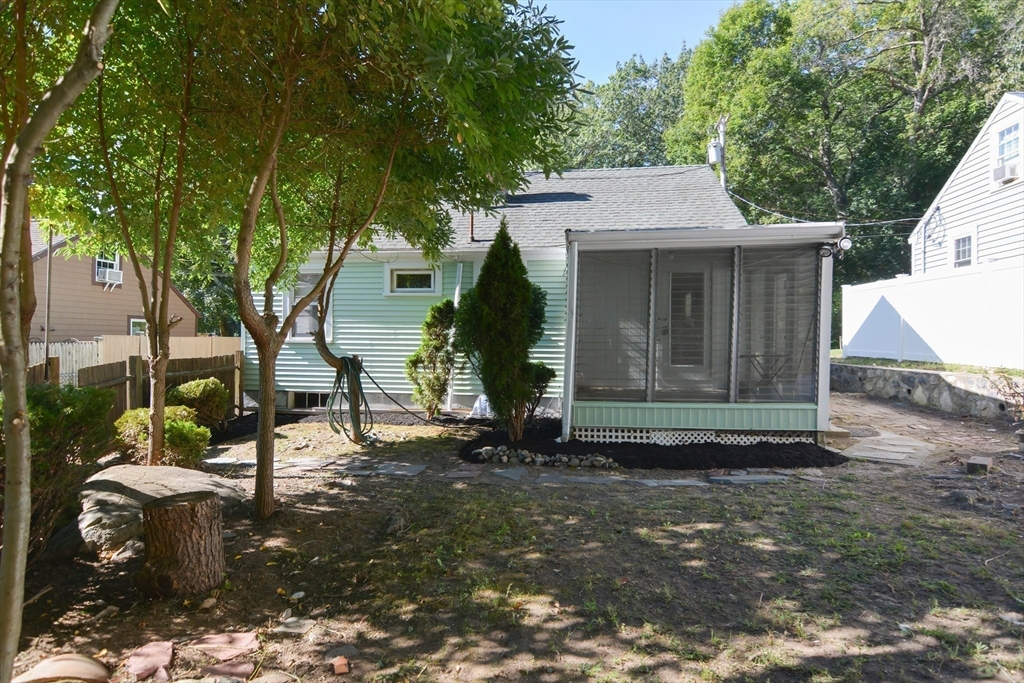 7 Holland Rd