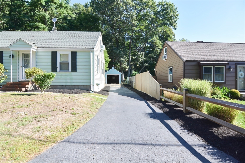 7 Holland Rd