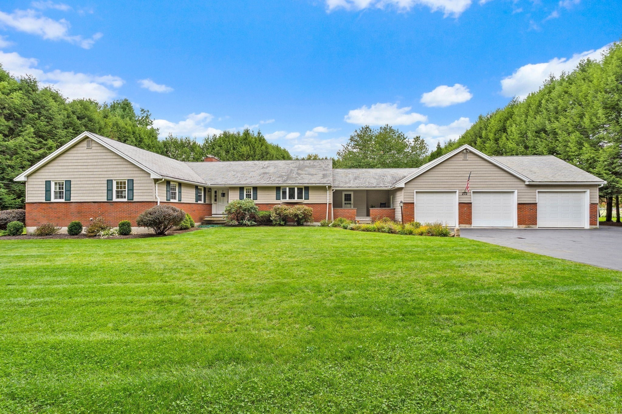 272 Mill St, Holliston MA 01746