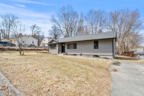 Photo of 5 Wellesley Ave, Worcester, MA 01605 (MLS # 73496544)